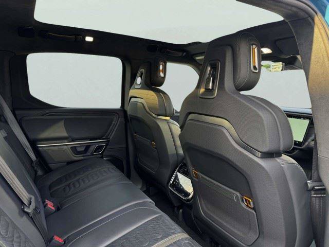 Used 2022 Rivian R1T Adventure AWD/4WD image 45