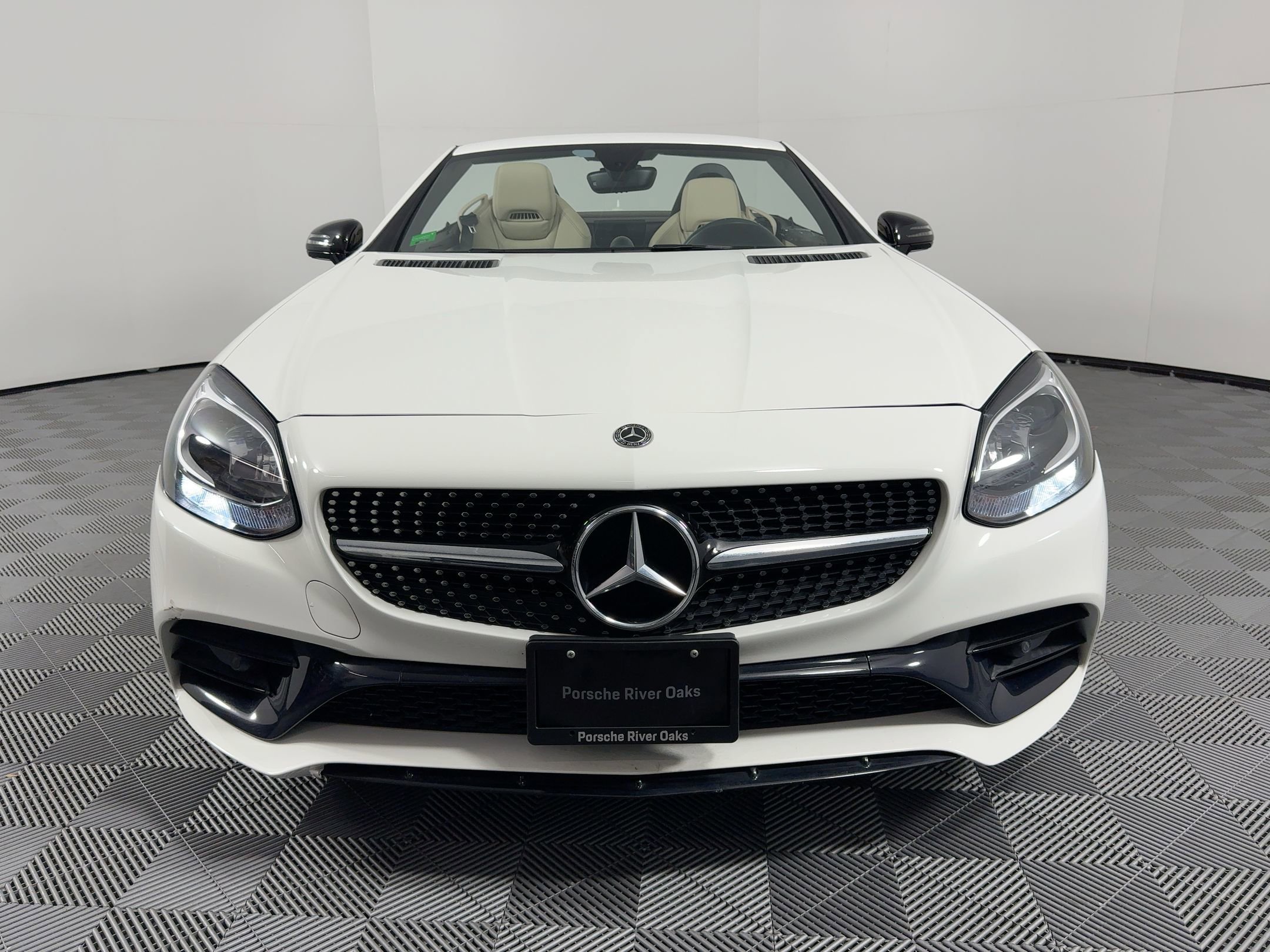Used 2020 Mercedes-Benz SLC 300 image 5