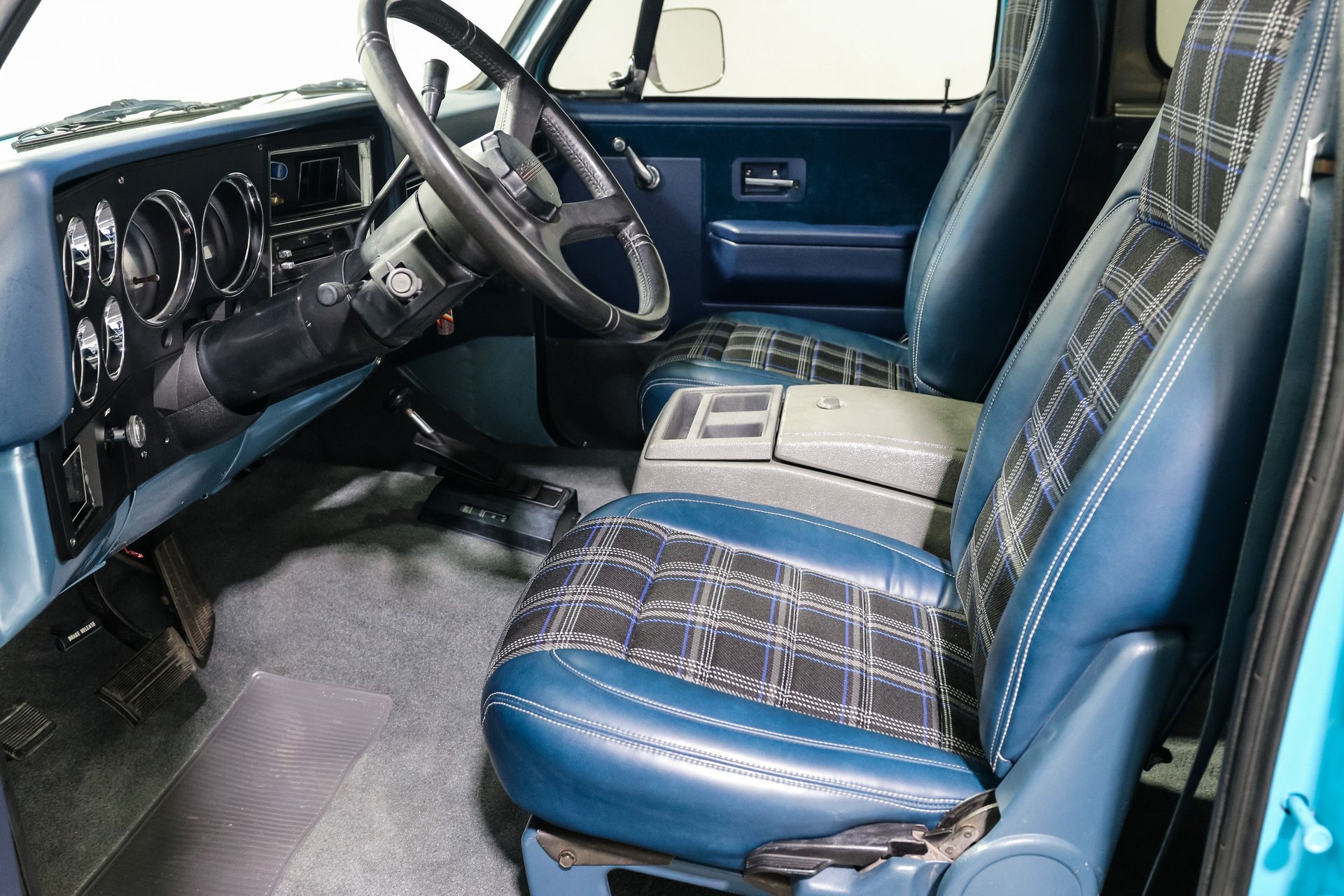 Used 1990 Chevrolet Blazer 4WD image 14