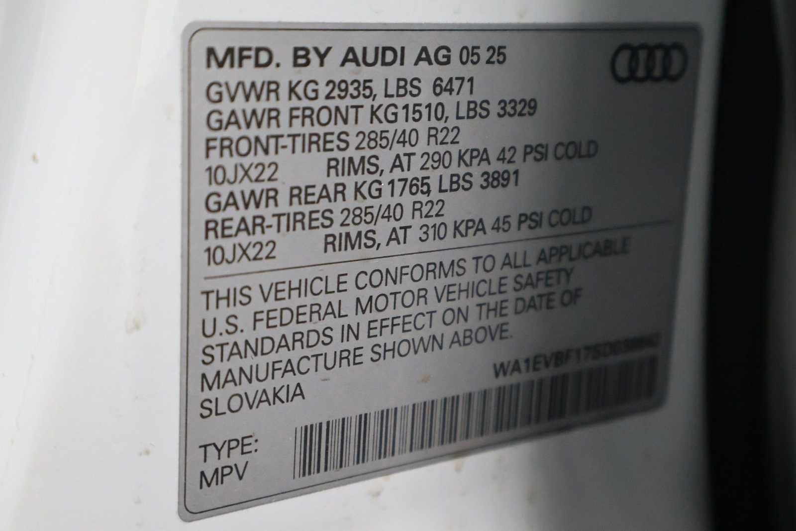 Certified 2025 Audi Q8 Premium Plus w/ Premium Plus Package AWD/4WD image 42
