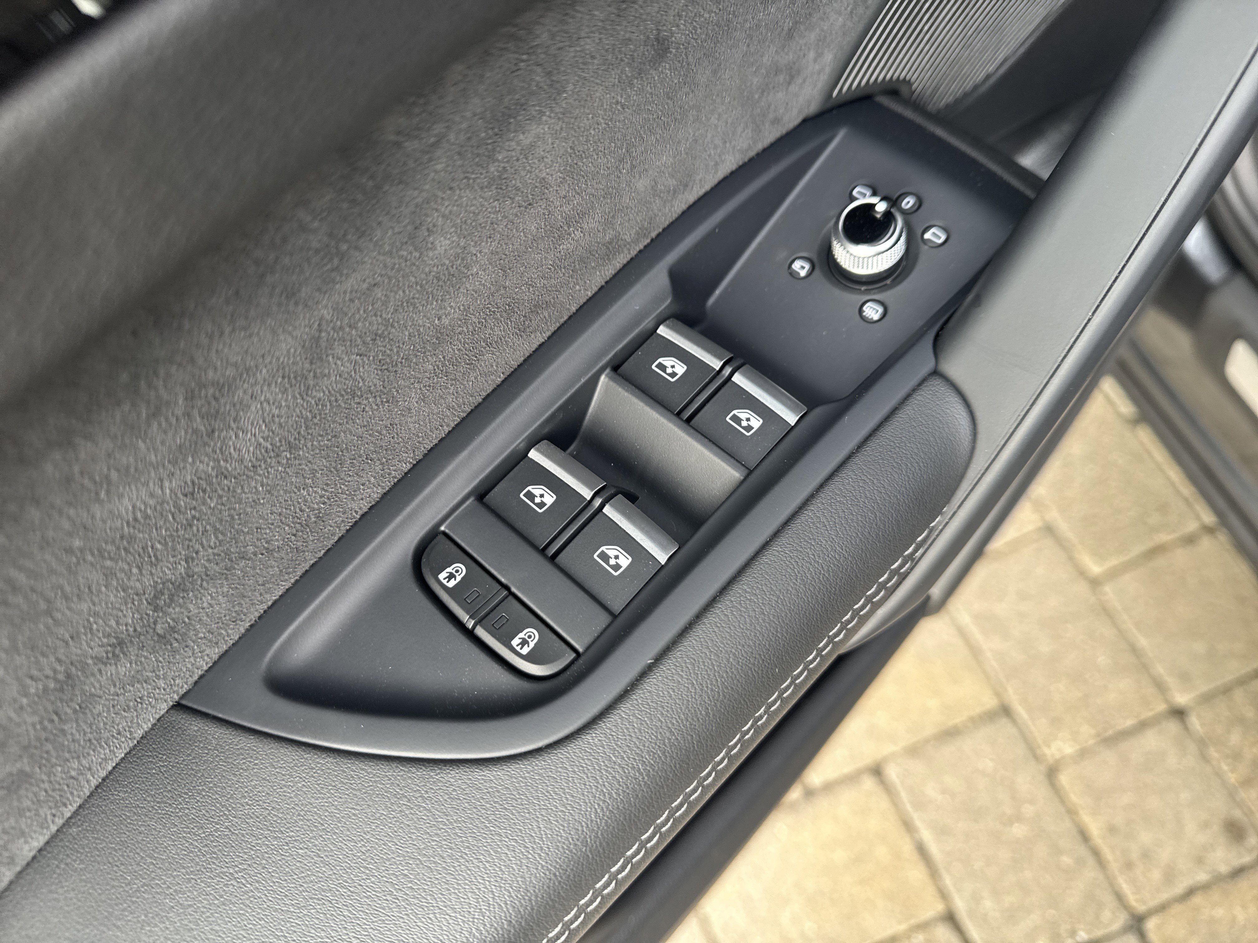 Used 2024 Audi SQ5 Premium Plus w/ Premium Plus Package image 12