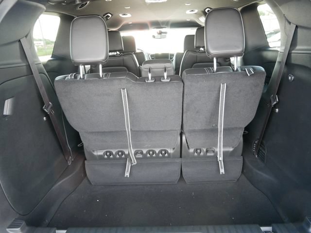 New 2027 Chrysler Pacifica Select AWD/4WD image 10