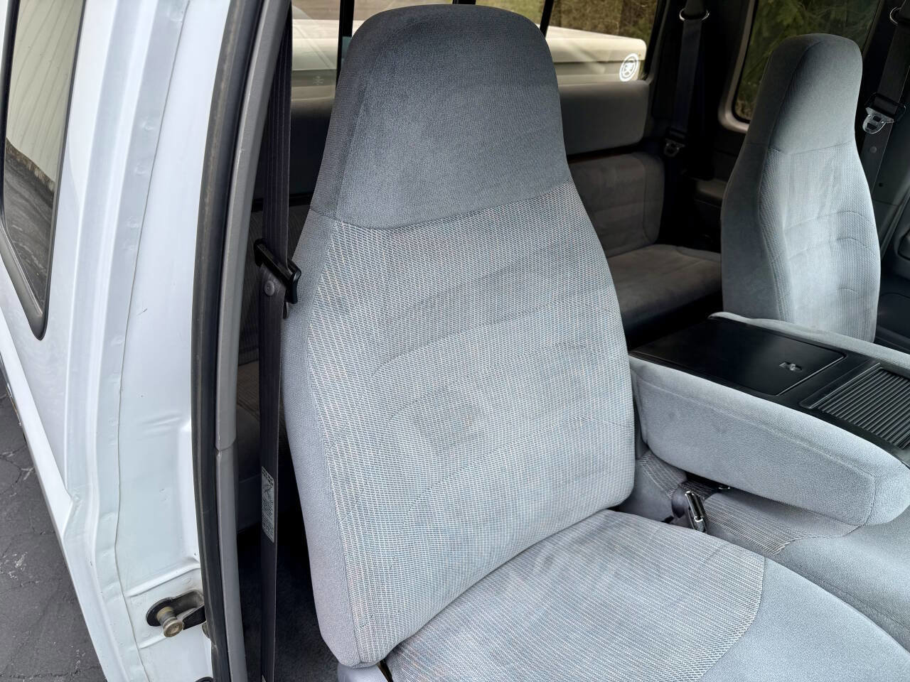 Used 1995 Ford F250 XLT image 52