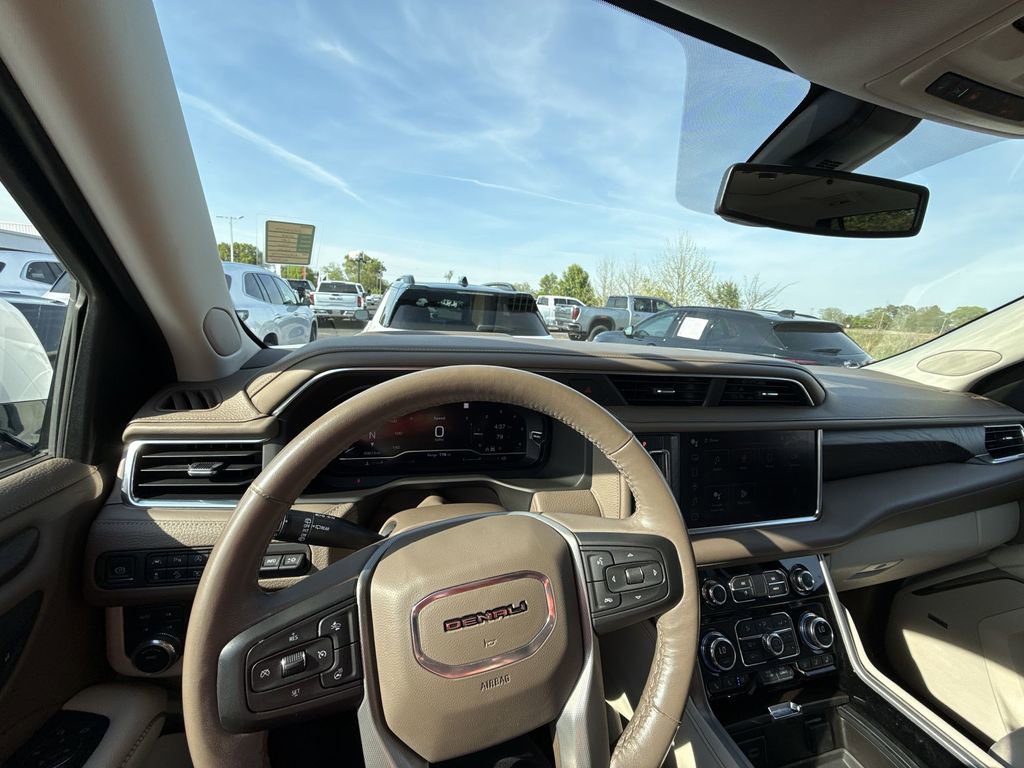 Certified 2022 GMC Yukon Denali AWD/4WD image 16