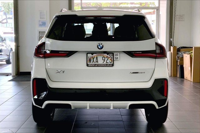 Used 2023 BMW X1 xDrive28i w/ M Sport Package AWD/4WD image 4