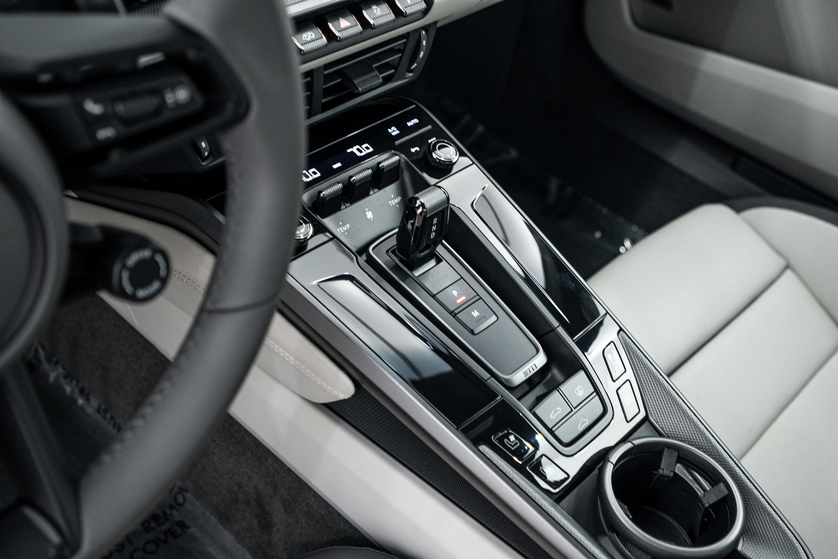 Certified 2025 Porsche 911 Carrera RWD image 18