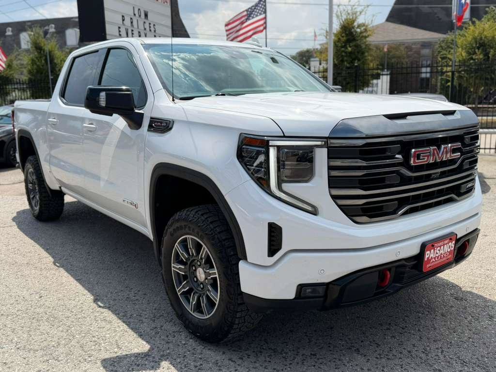 Used 2024 GMC Sierra 1500 AT4 w/ AT4 Preferred Package AWD/4WD image 3