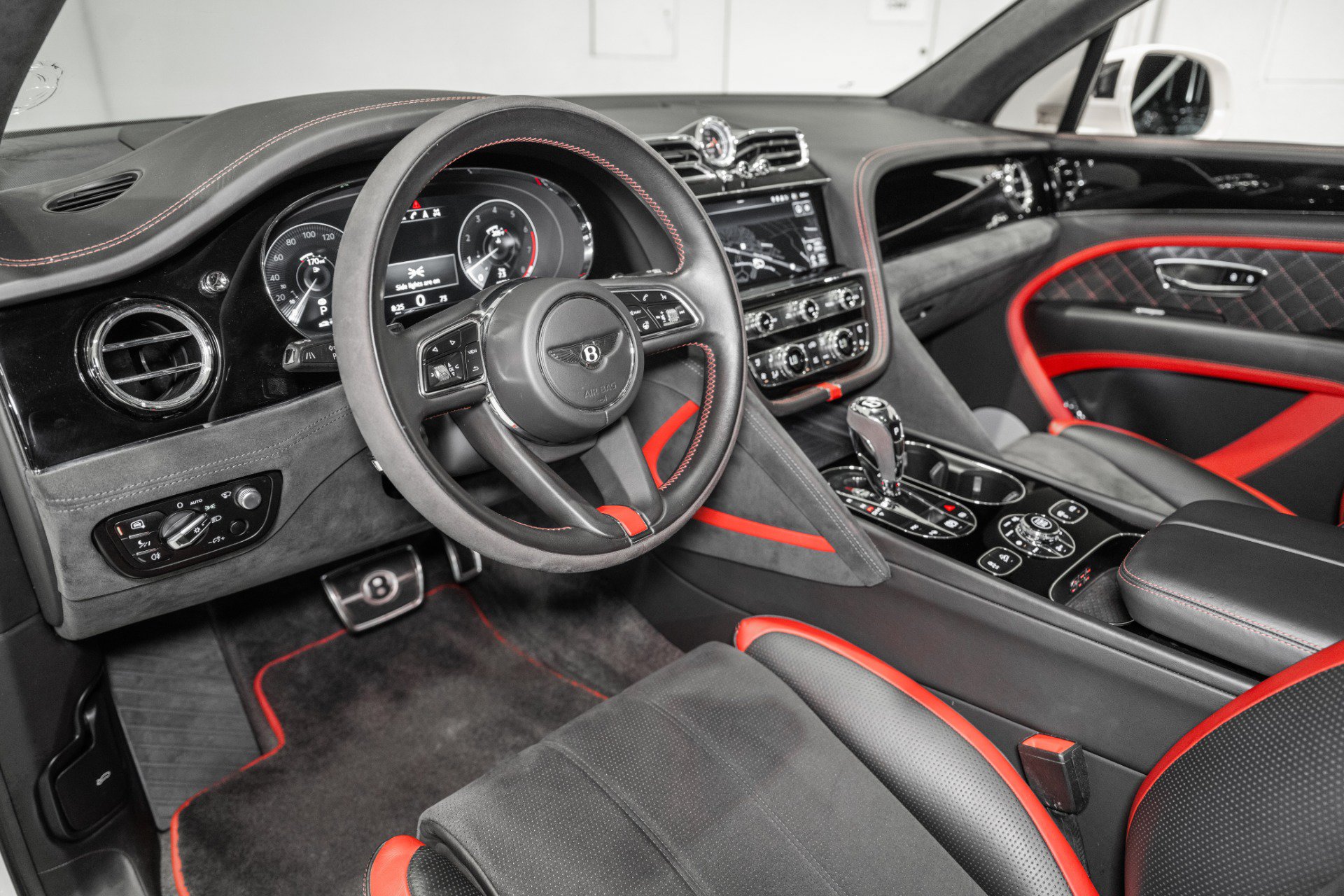 Used 2021 Bentley Bentayga Speed AWD/4WD image 8