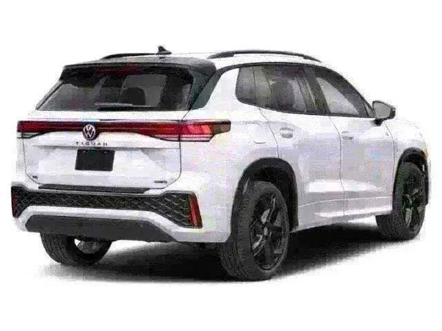 New 2026 Volkswagen Tiguan SE R-Line AWD/4WD image 2