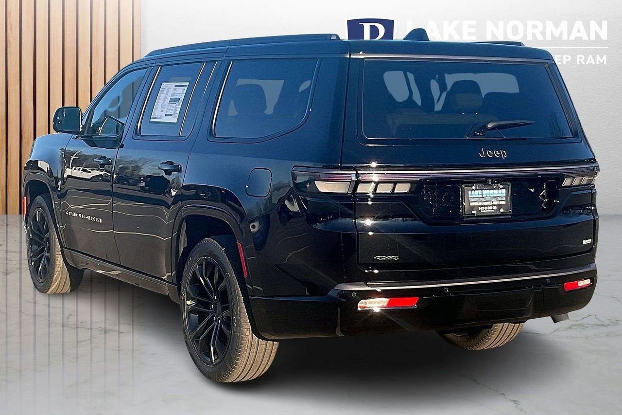New 2026 Jeep Grand Wagoneer Summit w/ Premium Group III image 7