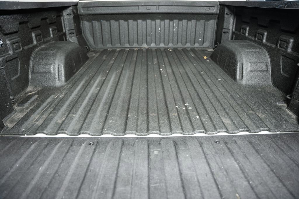 Used 2019 Chevrolet Silverado 1500 Custom w/ Custom Convenience Package image 9