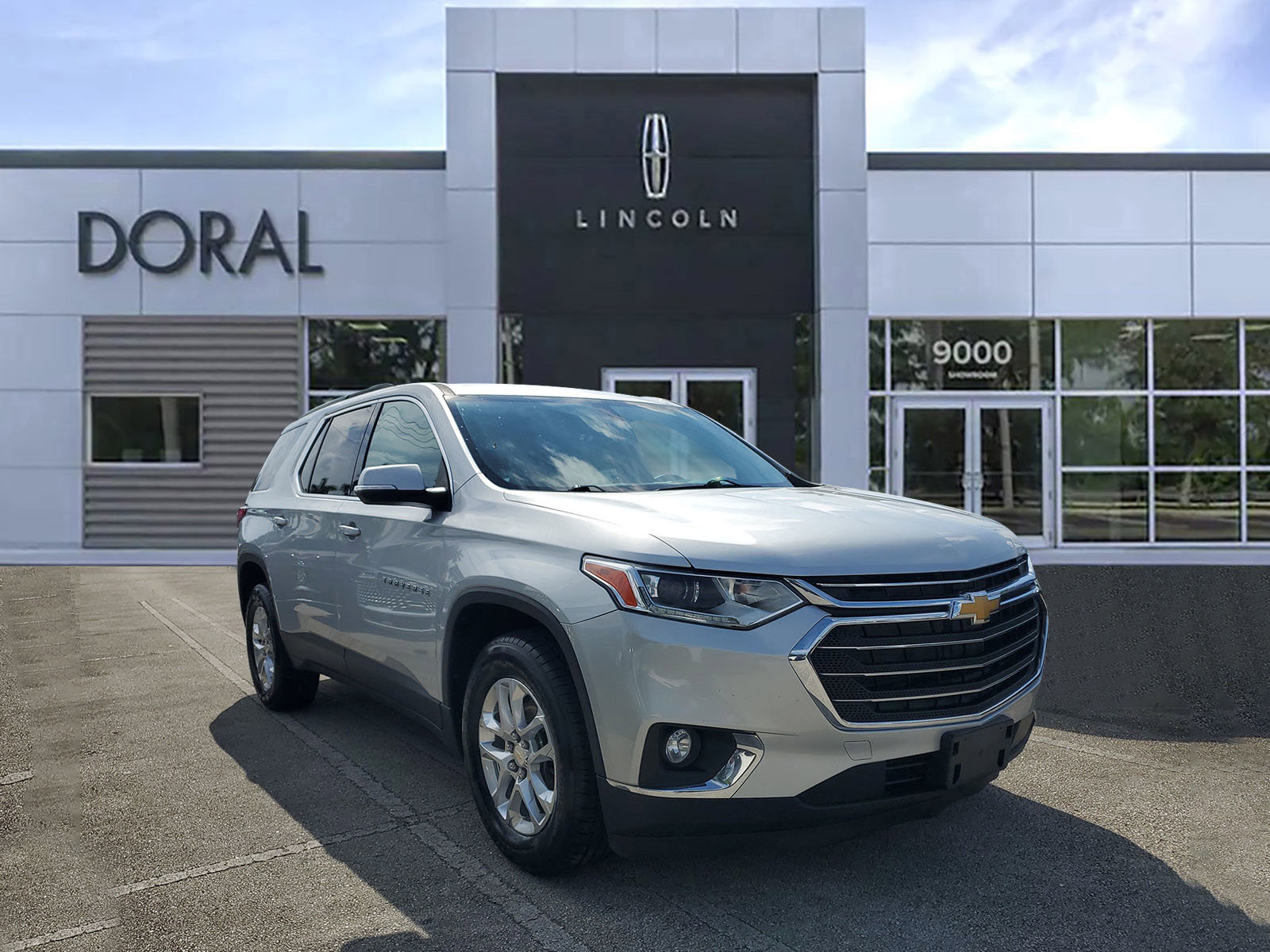 Used 2021 Chevrolet Traverse LT