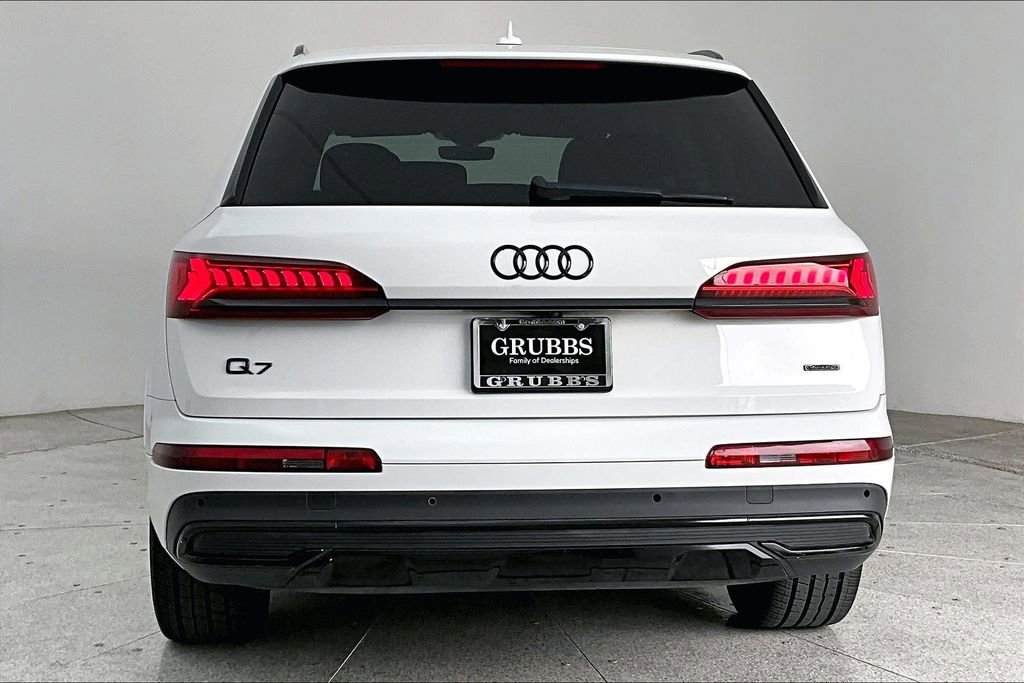 Used 2020 Audi Q7 2.0T Premium AWD/4WD image 4