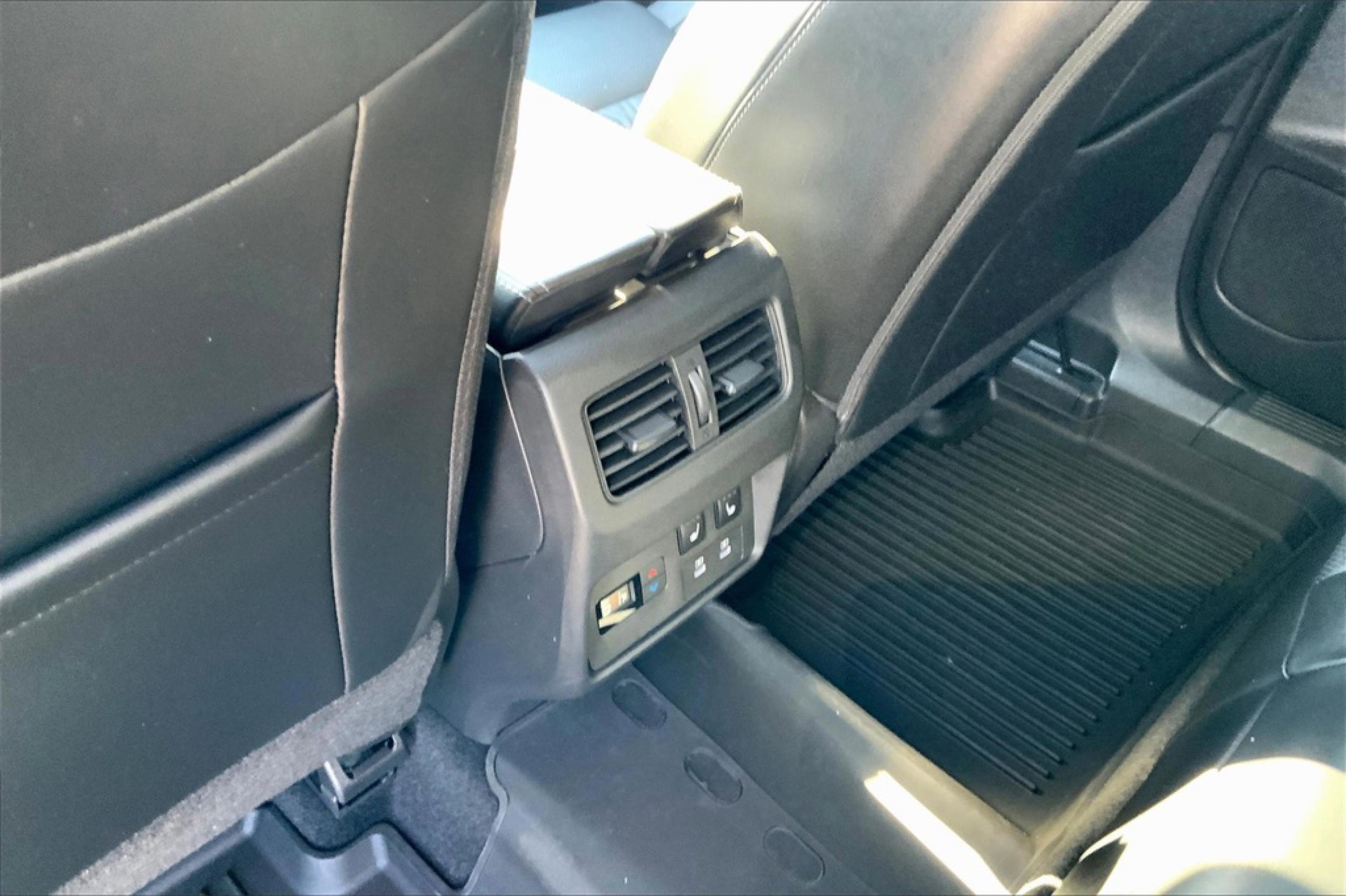 New 2025 Nissan Rogue Platinum w/ Platinum Premium Package image 14