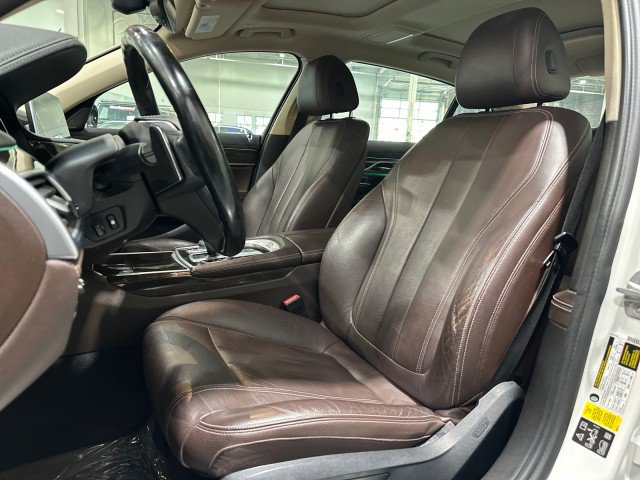 Used 2017 BMW 740i xDrive AWD/4WD image 37
