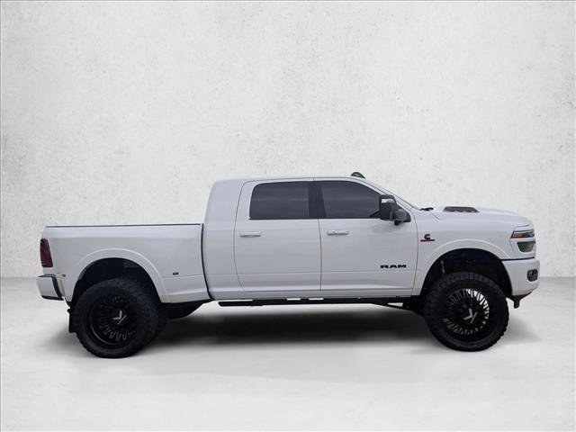 Used 2026 RAM 3500 Limited AWD/4WD image 4