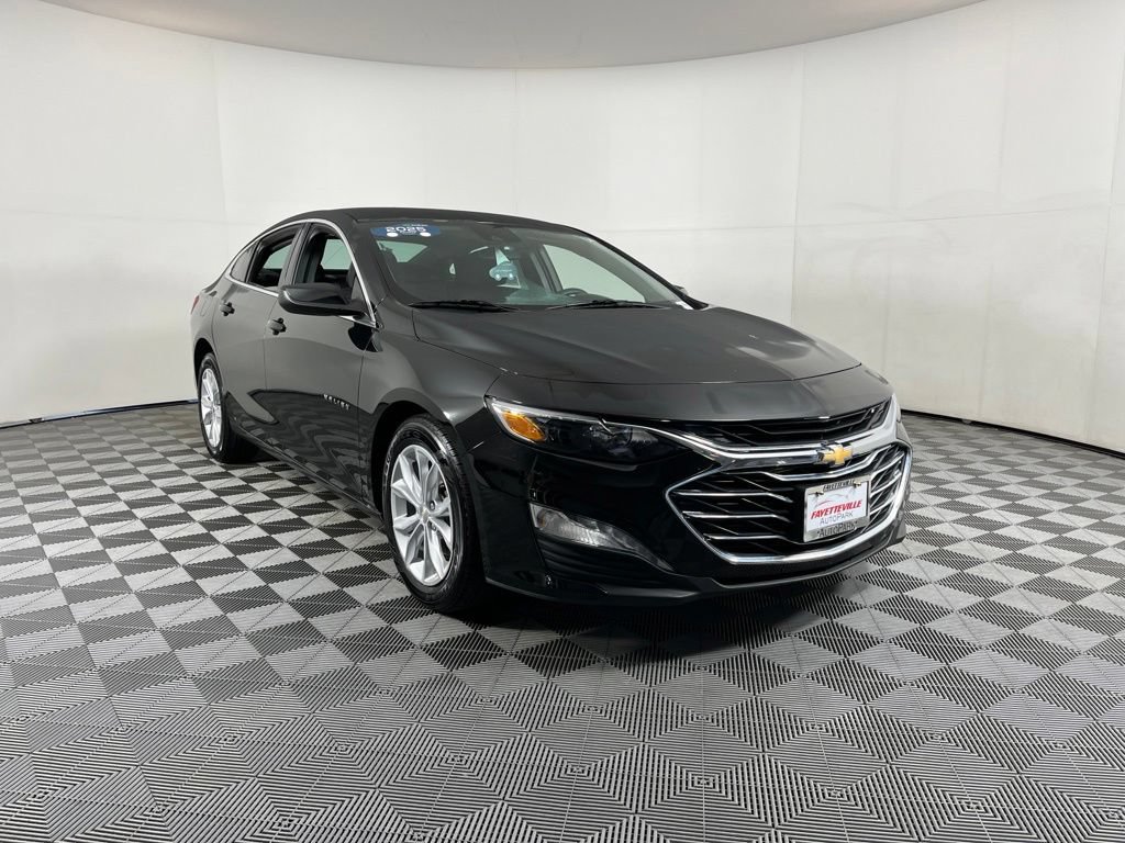 Certified 2025 Chevrolet Malibu LT FWD image 18
