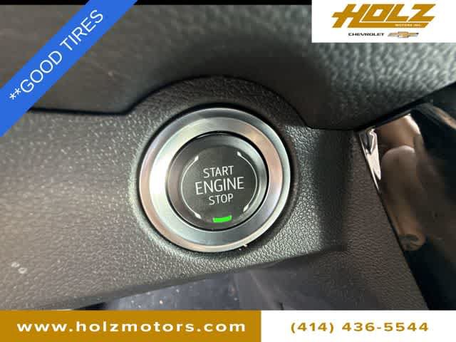 Certified 2025 Chevrolet Traverse RS w/ LPO, Floor Liner Package AWD/4WD image 16