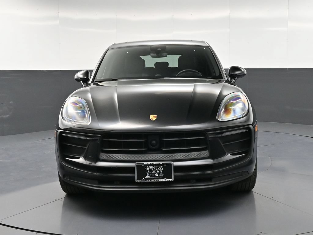 Certified 2023 Porsche Macan Turbo AWD/4WD image 11