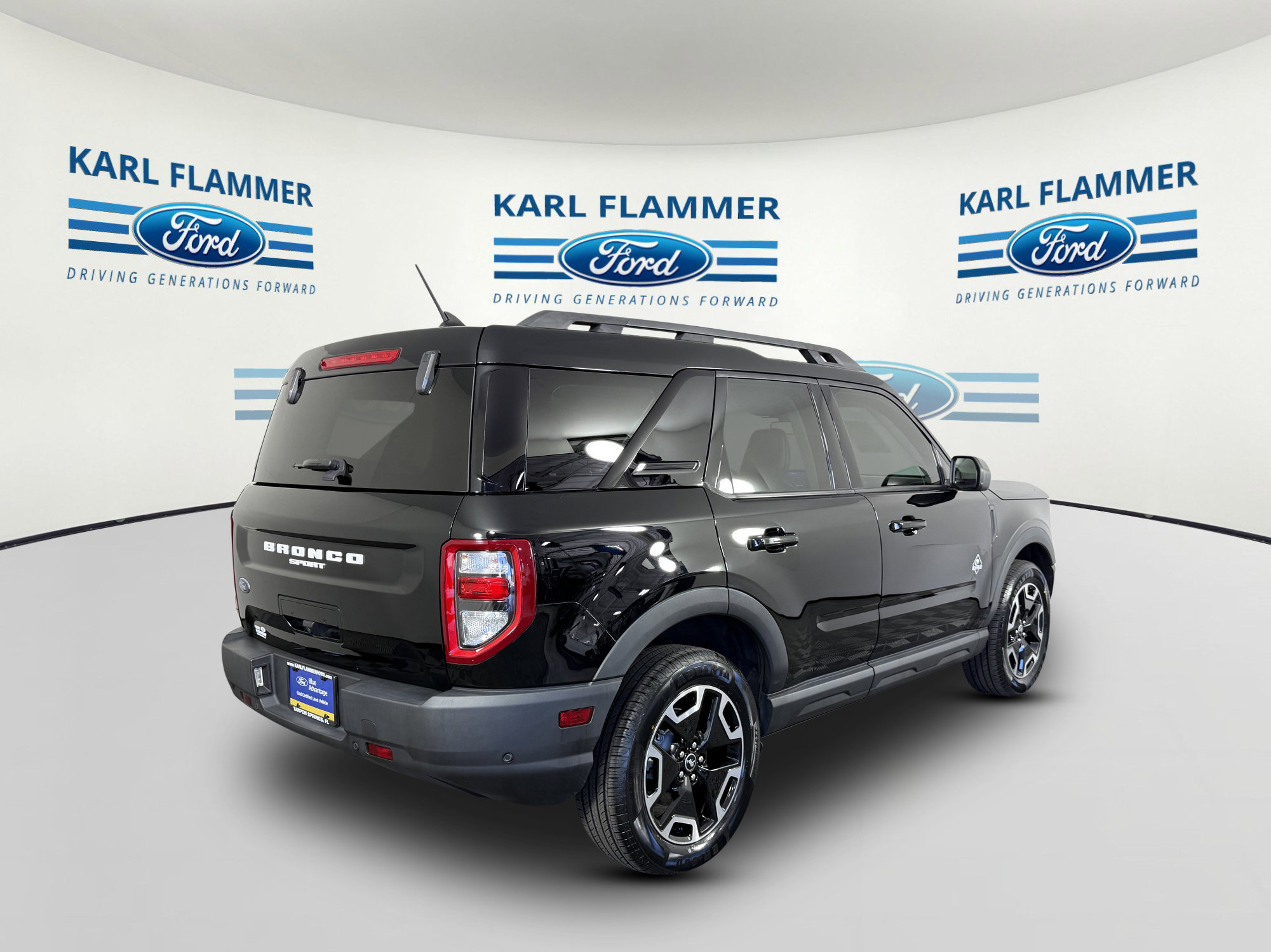 Certified 2023 Ford Bronco Sport Outer Banks AWD/4WD image 3