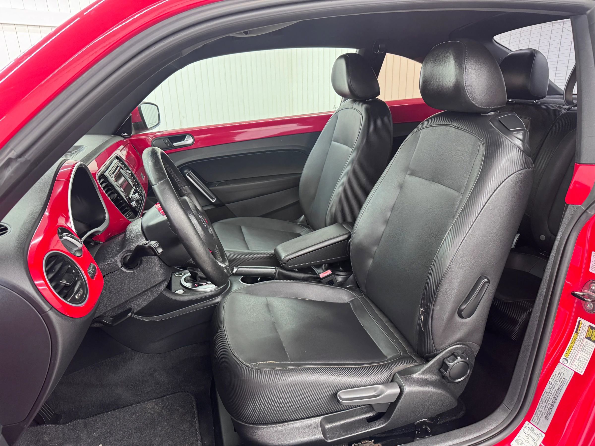 Used 2012 Volkswagen Beetle 2.5 image 9