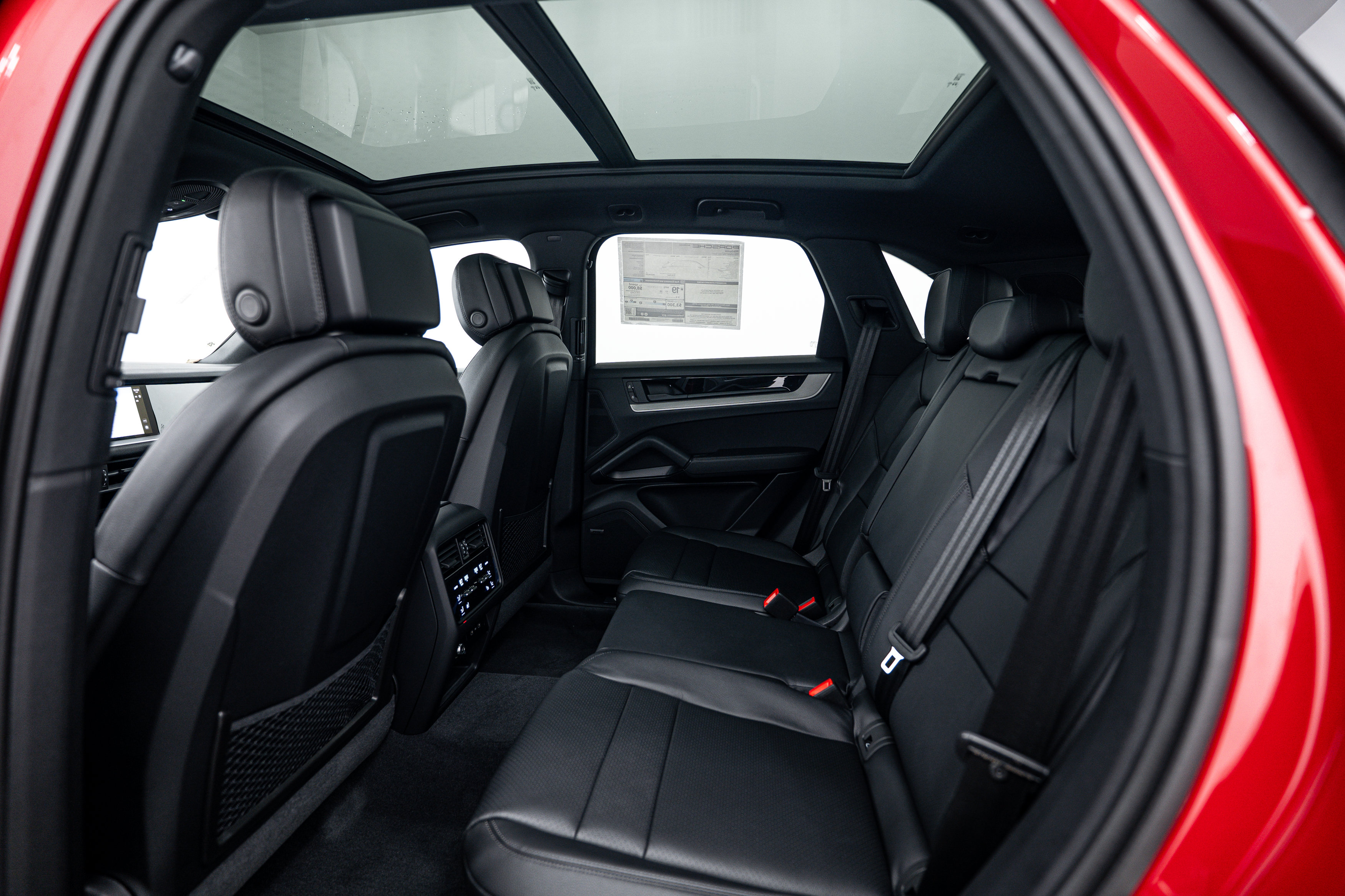 Certified 2026 Porsche Cayenne AWD/4WD image 24
