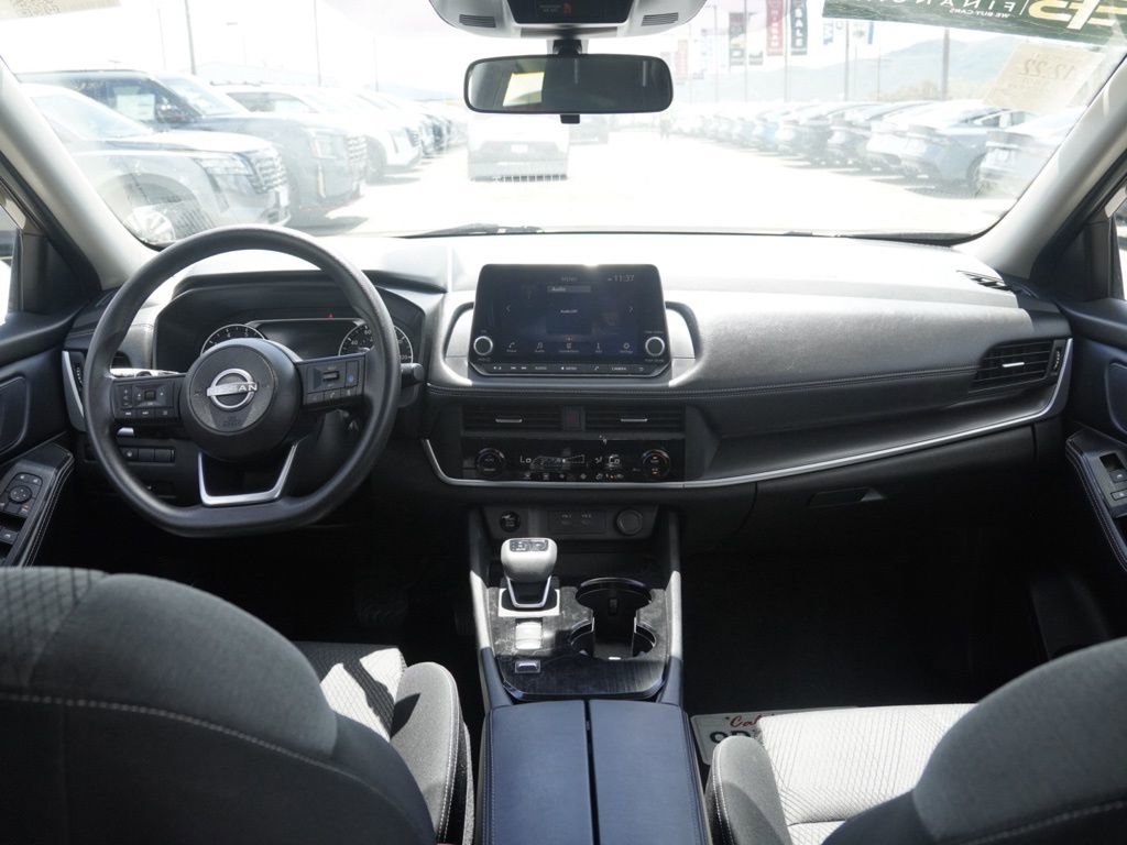 Certified 2024 Nissan Rogue SV image 19