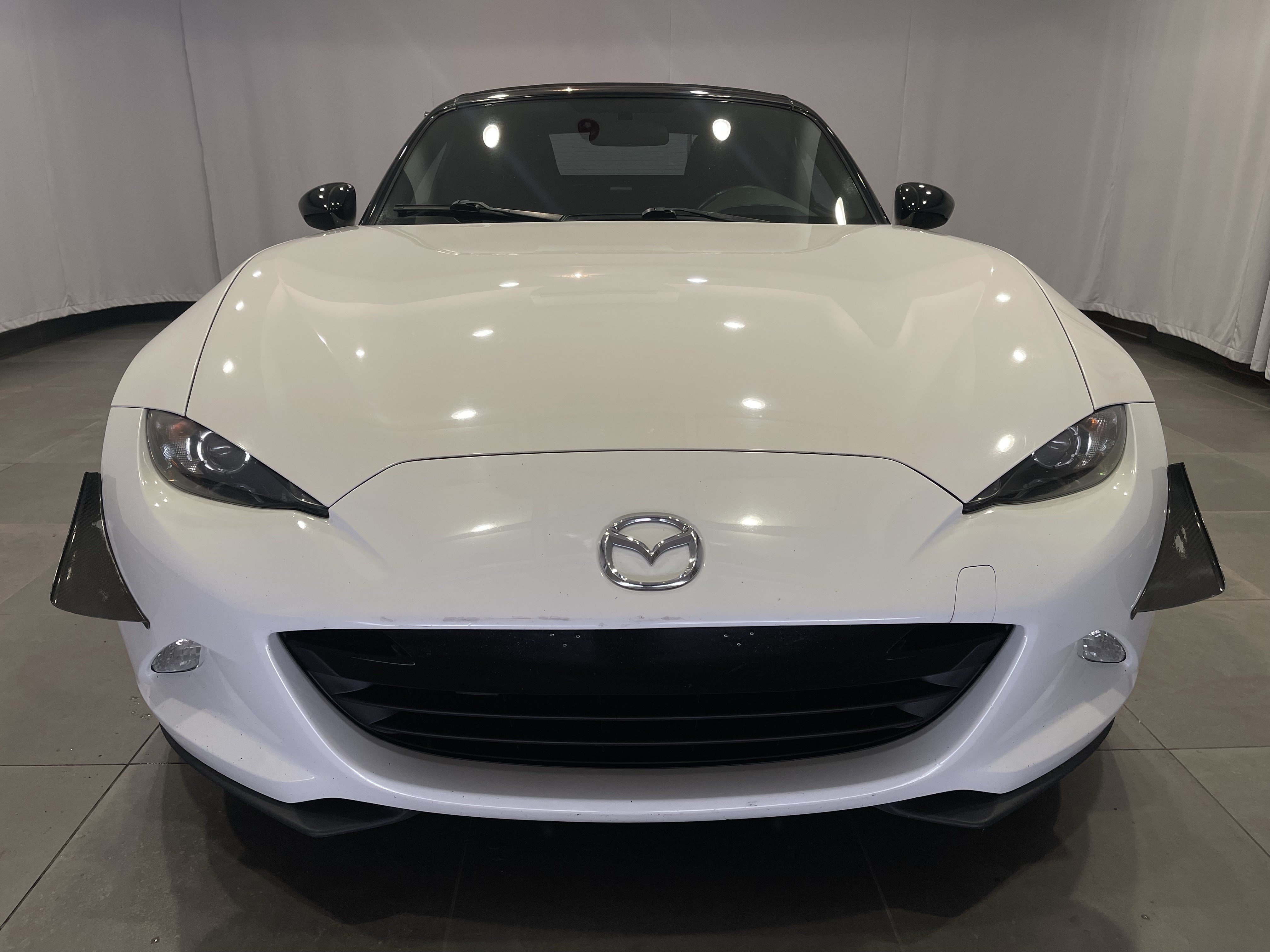 Used 2016 MAZDA MX-5 Miata Sport RWD image 2