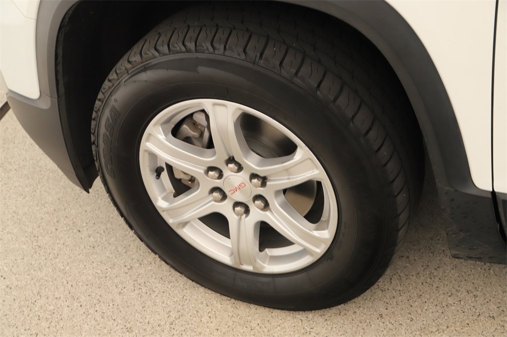 Used 2019 GMC Acadia SLE image 32