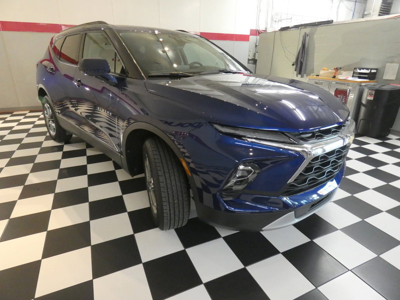 Used 2023 Chevrolet Blazer LT w/ Convenience Package image 3