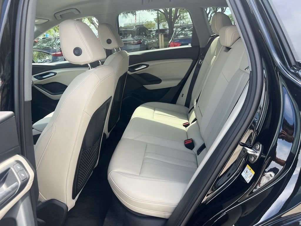 Used 2025 Audi Q6 e-tron Premium w/ Convenience Package RWD image 42