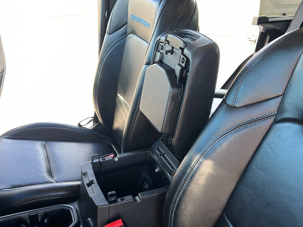 Used 2021 Jeep Wrangler Unlimited Rubicon w/ Cold Weather Group image 18