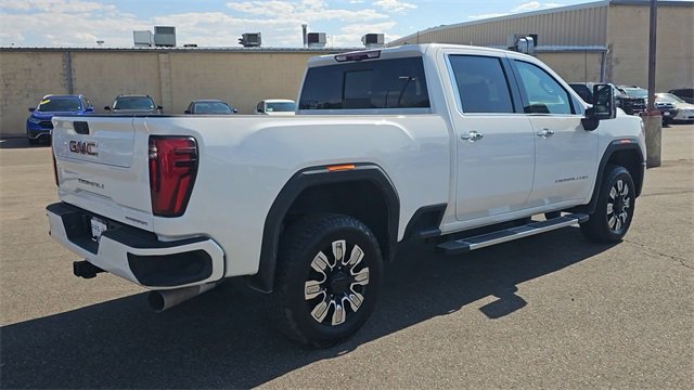 Used 2024 GMC Sierra 3500 Denali w/ Denali Reserve Package image 8