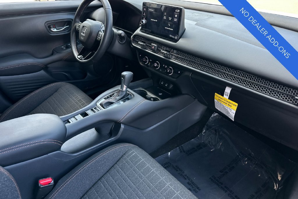 Certified 2027 Honda HR-V Sport image 17