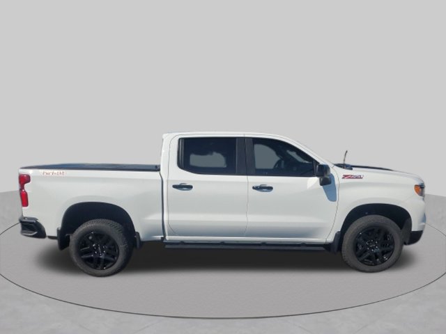 Used 2025 Chevrolet Silverado 1500 LT Trail Boss w/ Convenience Package II AWD/4WD image 5