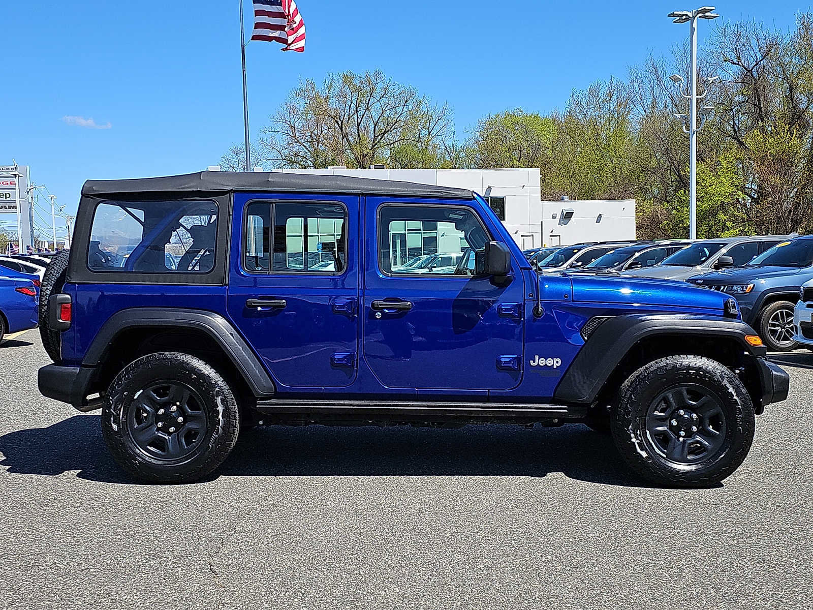 Used 2020 Jeep Wrangler Unlimited Sport AWD/4WD image 7