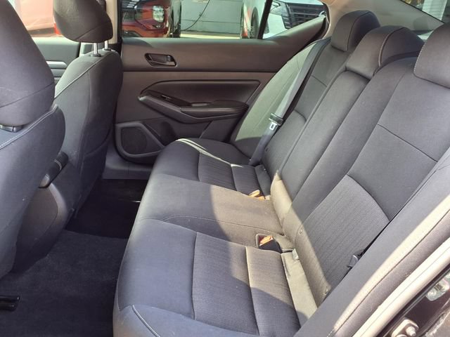 Used 2023 Nissan Altima 2.5 SV w/ SV Premium Package FWD image 19