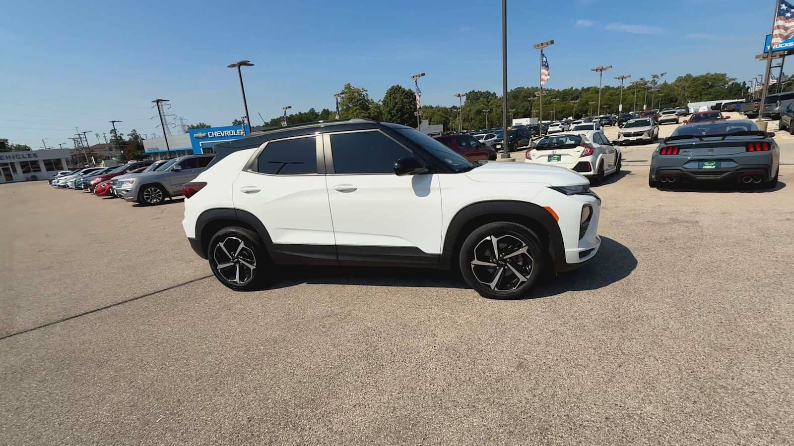 Certified 2023 Chevrolet TrailBlazer RS w/ Convenience Package FWD image 9