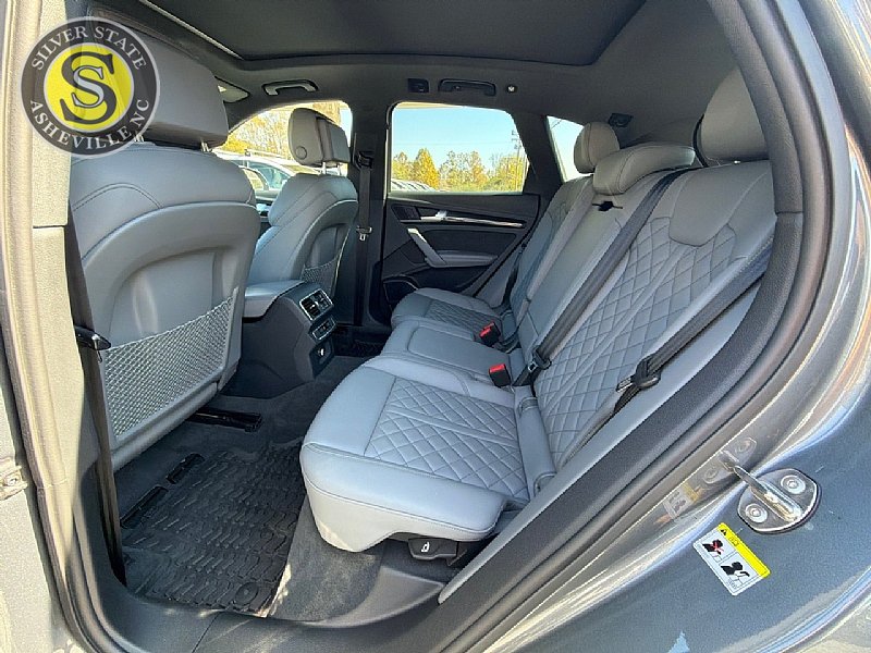 Used 2018 Audi SQ5 Premium Plus w/ S Sport Package AWD/4WD image 13