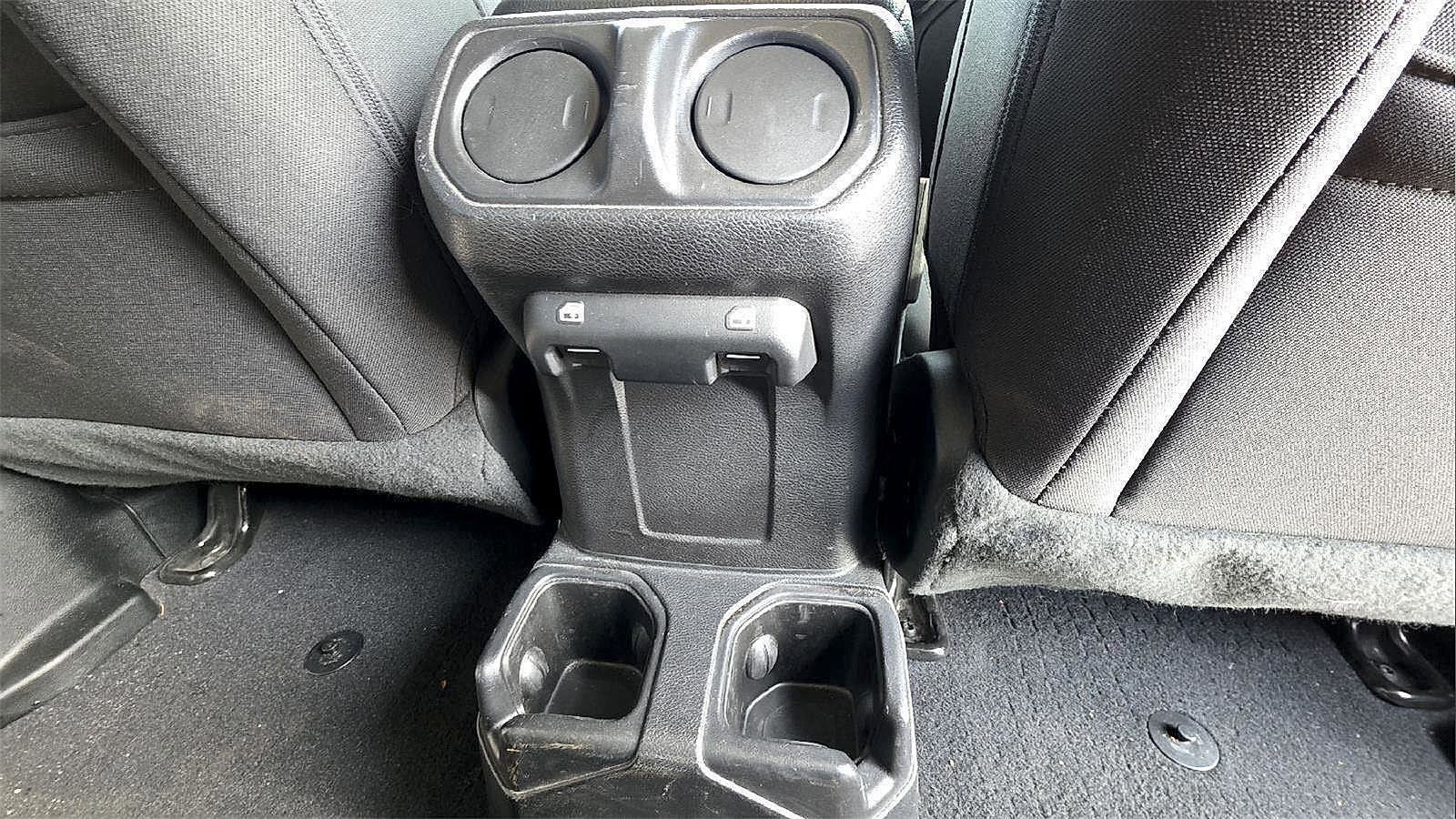 Used 2020 Jeep Wrangler Unlimited Sport S image 29