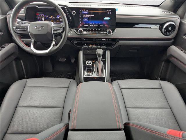 Used 2024 Chevrolet Colorado Z71 w/ Z71 Convenience Package 2 image 17