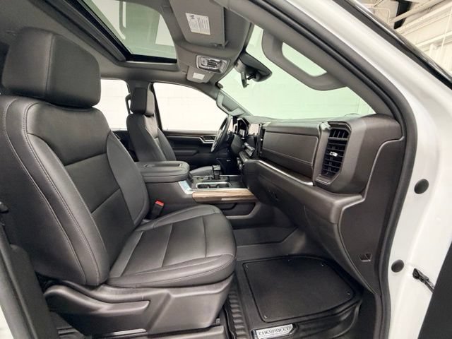 Certified 2022 Chevrolet Silverado 1500 RST w/ RST All Star Premium Package AWD/4WD image 30