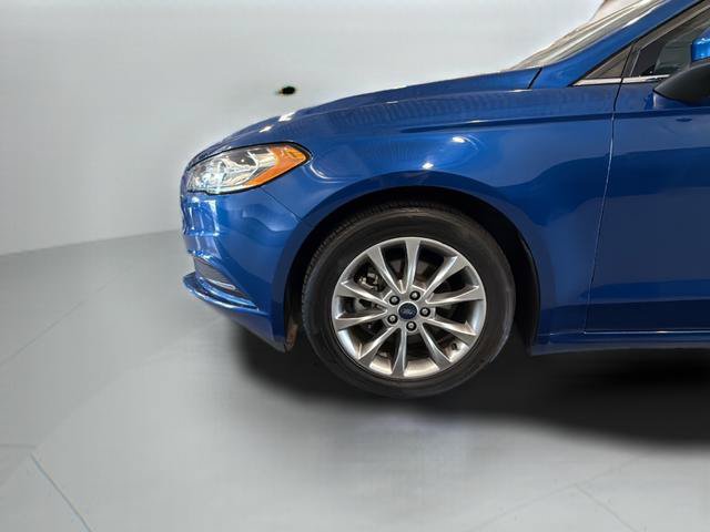 Used 2017 Ford Fusion SE FWD image 23