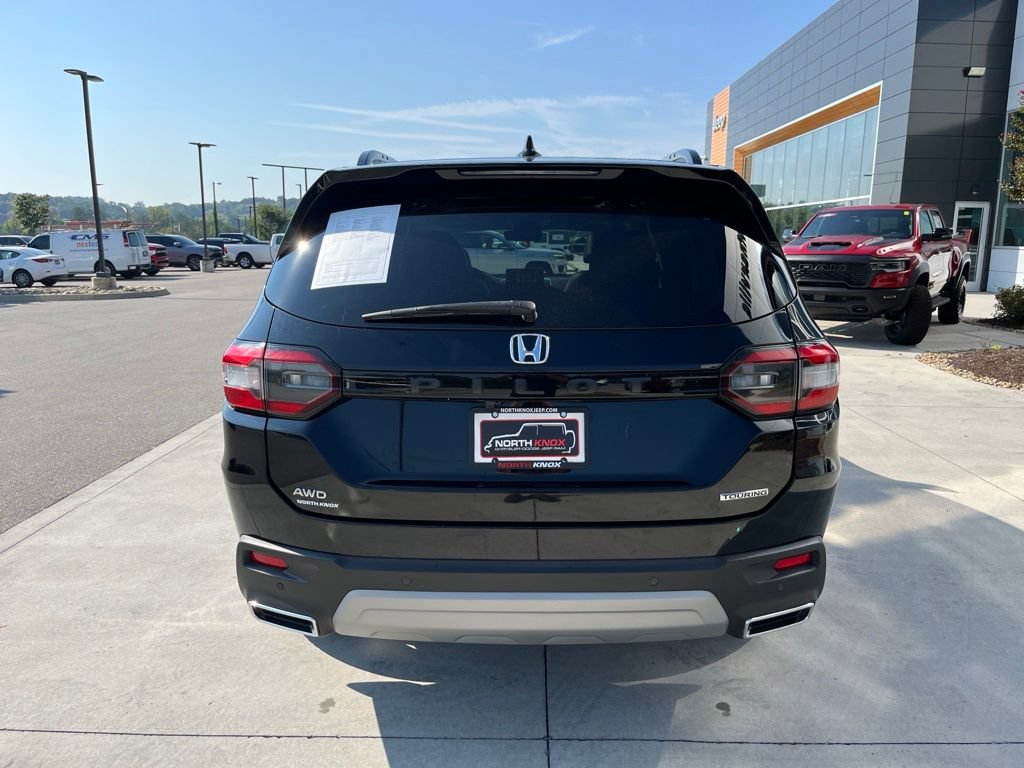 Used 2024 Honda Pilot Touring image 20