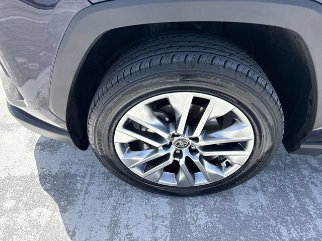 Used 2023 Toyota RAV4 XLE Premium FWD image 10
