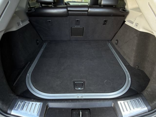 Used 2015 Cadillac SRX Luxury w/ Driver Awareness Package FWD image 31