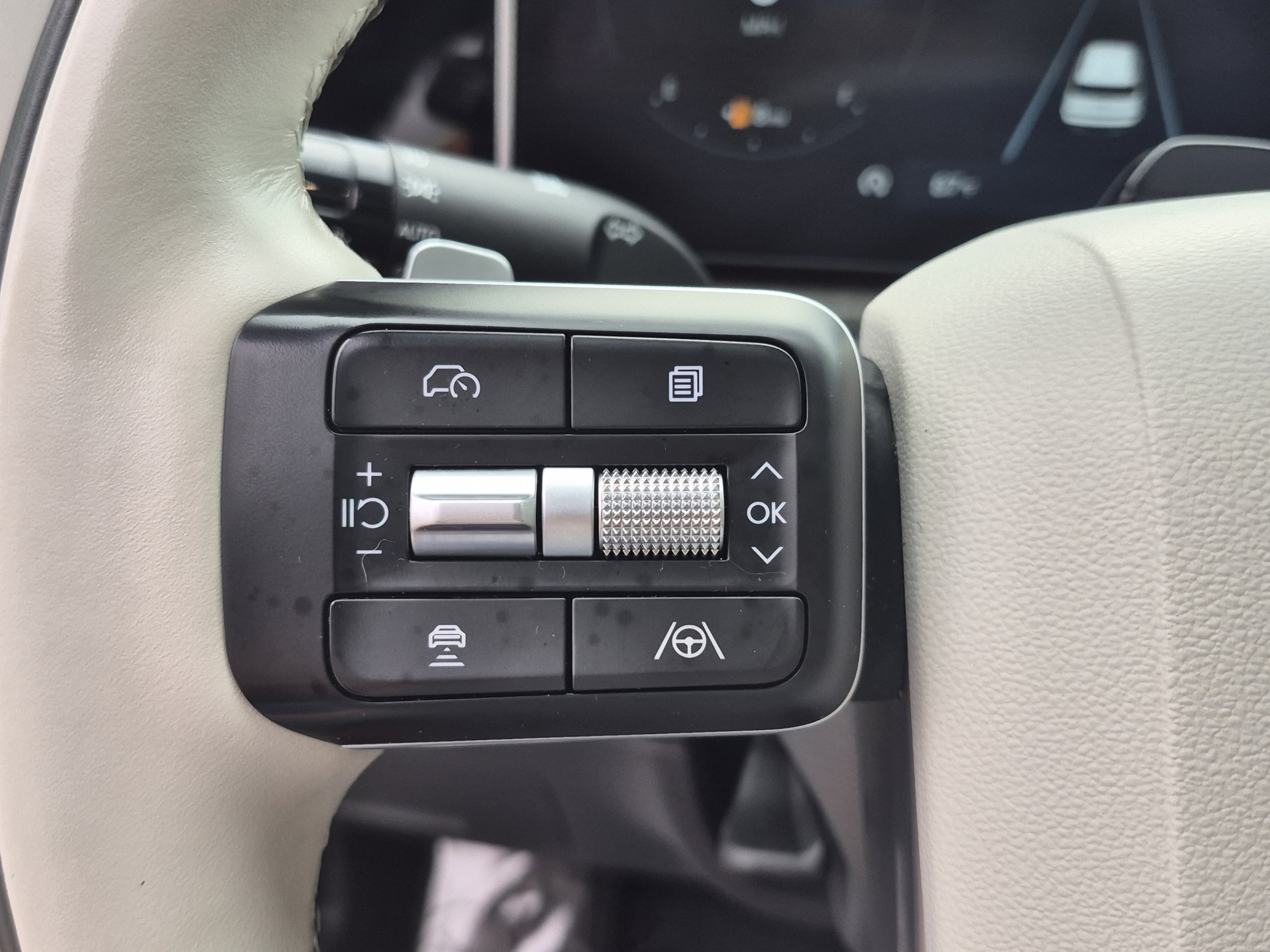 Used 2024 Hyundai Santa Fe Calligraphy AWD/4WD image 32