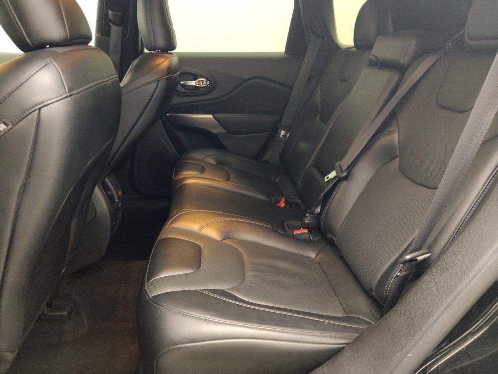 Used 2022 Jeep Cherokee Latitude Lux FWD image 18