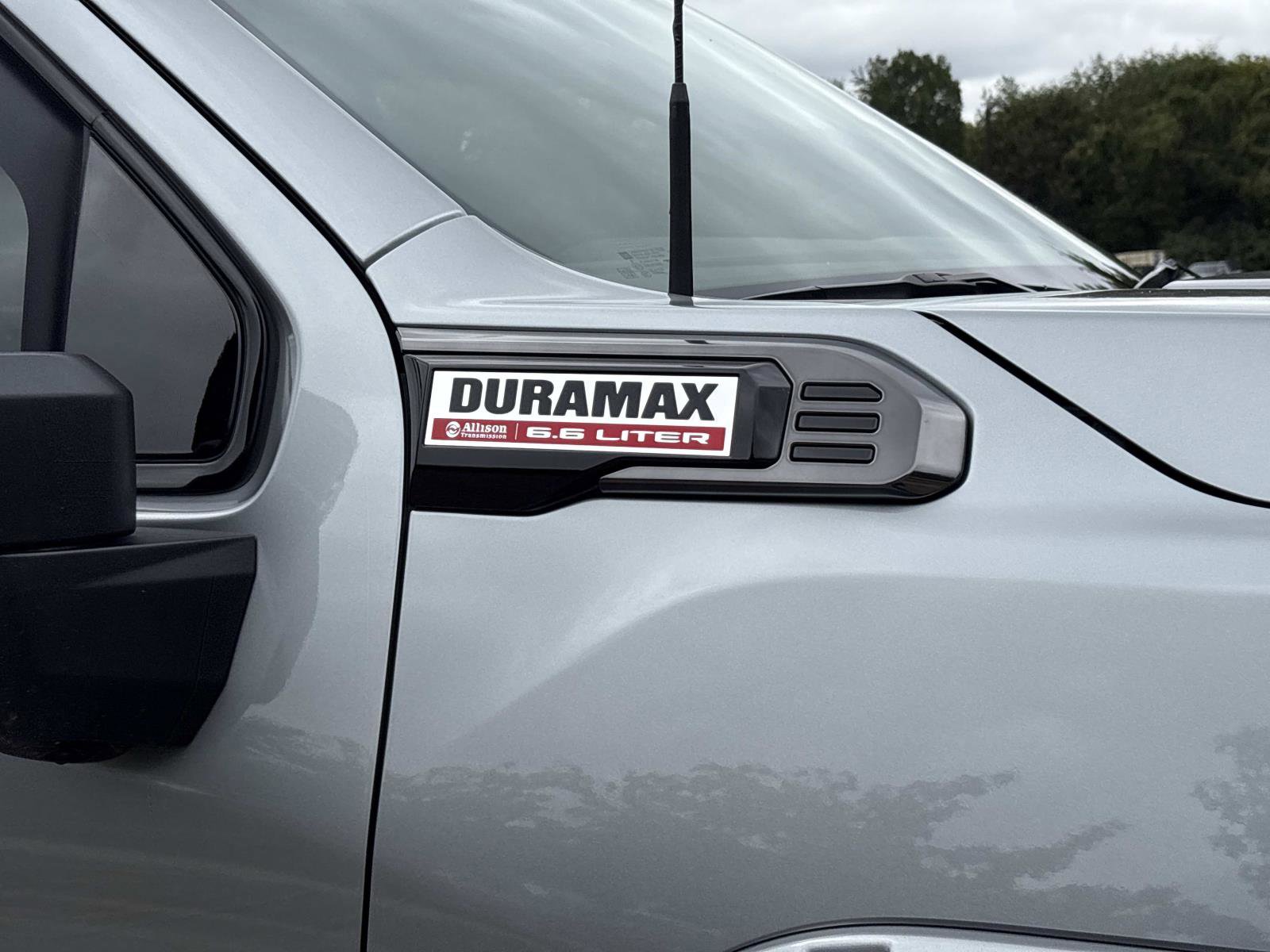 Used 2025 GMC Sierra 2500 AT4 w/ AT4 Premium Plus Package image 11