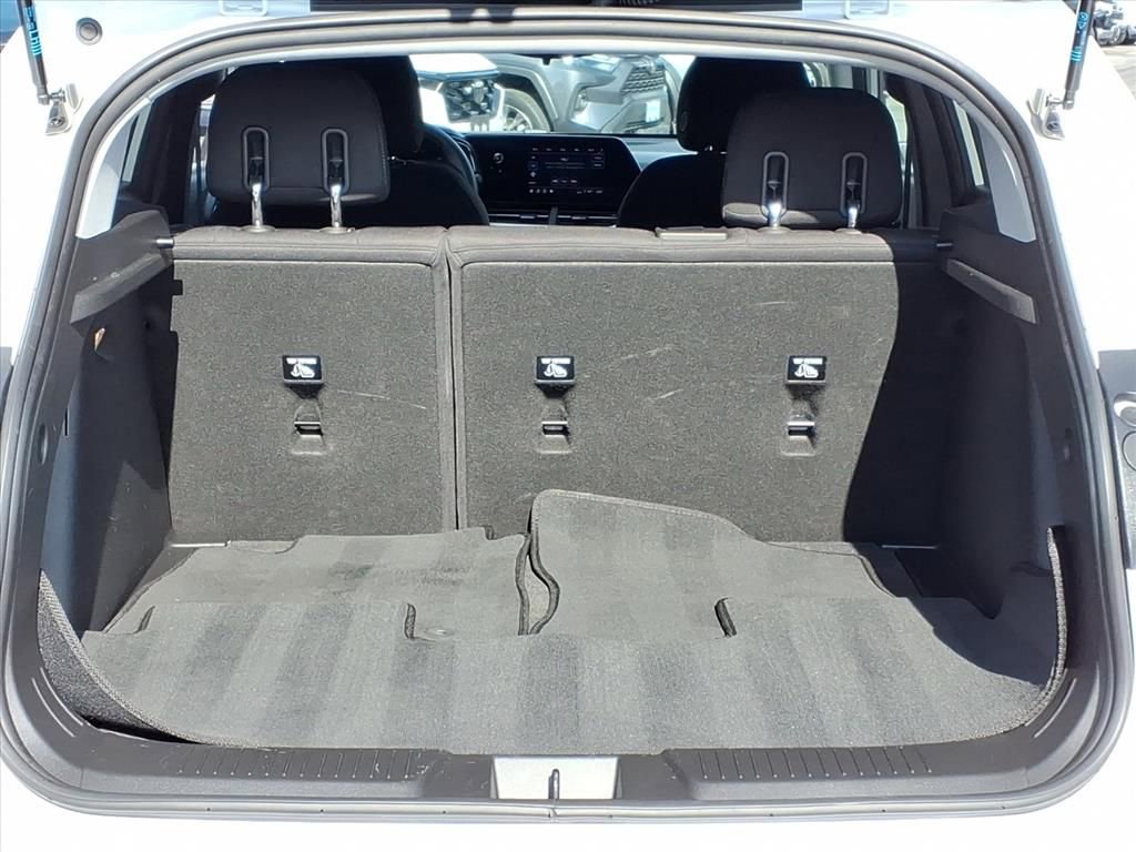 Used 2024 Chevrolet Trax LS w/ LS Convenience Package image 17